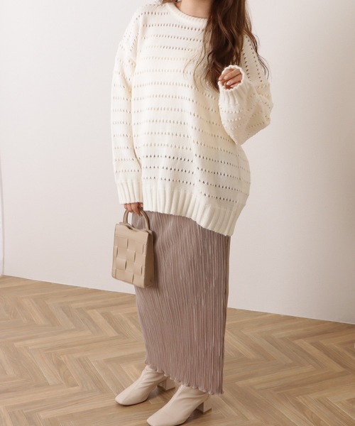 Lace Ladies(レースレディース)の「アイレットゆるニット長袖プルオーバー(ニット/セーター・レディース・ベージュ/ブラック/ブルー/アイボリー・FREE)」の6枚目の写真