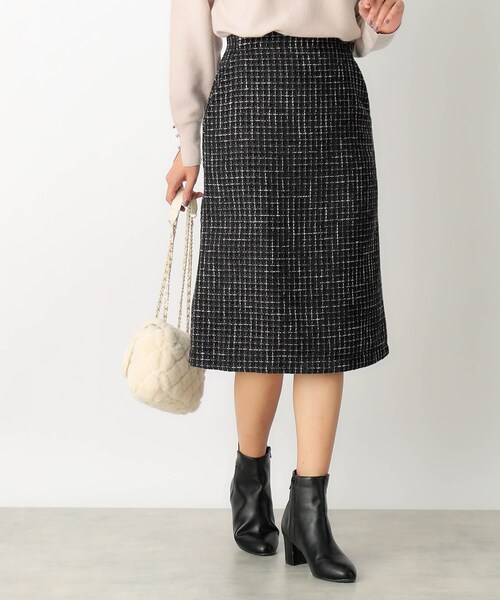 index（インデックス）の「◆モールツイードタイトスカート【洗濯機洗い可】（スカート・レディース・ブルー/ライトベージュ/ダークオレンジ/ブラック・42/36/40/38）」の2枚目の写真