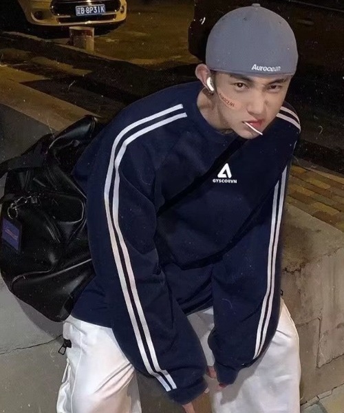 B.R.U（ブル）の「サイドラインワンポイントスウェット / トレーナー（スウェット・メンズ・ネイビー/ホワイト/グレー/ブラック・FREE）」の5枚目の写真