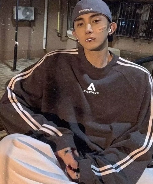 B.R.U（ブル）の「サイドラインワンポイントスウェット / トレーナー（スウェット・メンズ・ネイビー/ホワイト/グレー/ブラック・FREE）」の13枚目の写真