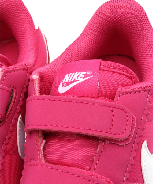 NIKE(ナイキ)の「ベビー キッズ ナイキ コルテッツ ピンク ベルクロ NIKE CORTEZ NYLON TDV 749516-600(スニーカー・キッズ・ピンク・15cm/14cm/13cm/16cm)」の6枚目の写真