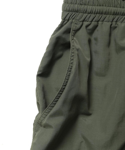 Back Channel（バックチャンネル）の「NYLON FATIGUE PANTS（カーゴパンツ・メンズ・オリーブドラブ/ブラック・XX-LARGE/LARGE/MEDIUM/X-LARGE）」の3枚目の写真
