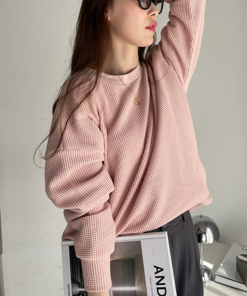 Ada.(エイダ)の「ワッフル オーバーサイズ トレーナー(スウェット・レディース・ピンク/ネイビー/アイボリー・FREE)」の19枚目の写真