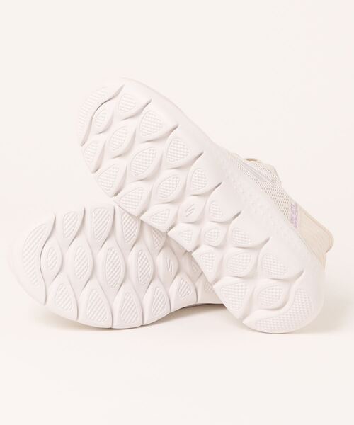 SKECHERS(スケッチャーズ)の「【SKECHERS】スケッチャーズ SLIP-INS:GOWALK FREX - GRAND ENTRY(スリップインズ:ゴーウォーク フレックス - グランドエントリー)124836W バンジーレーススニーカー ワイドフィット(スニーカー・レディース・オフホワイト・23.5cm/23.0cm/25.0cm/24.0cm/24.5cm/22.5cm)」の3枚目の写真