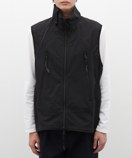 Product Twelve(プロダクトトゥエルブ)の「Product Twelve / Soft Shell Vest 24SS-PVE01(ベスト・メンズ・ブラック・2)」の16枚目の写真