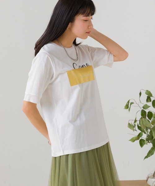 Bou Jeloud(ブージュルード)の「箔BOXロゴTシャツ(Tシャツ/カットソー・レディース・オフホワイト/ブラック・FREE)」の5枚目の写真