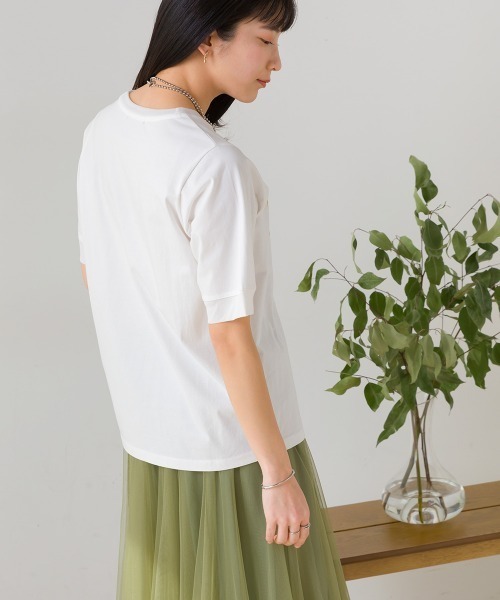 Bou Jeloud(ブージュルード)の「箔BOXロゴTシャツ(Tシャツ/カットソー・レディース・オフホワイト/ブラック・FREE)」の9枚目の写真