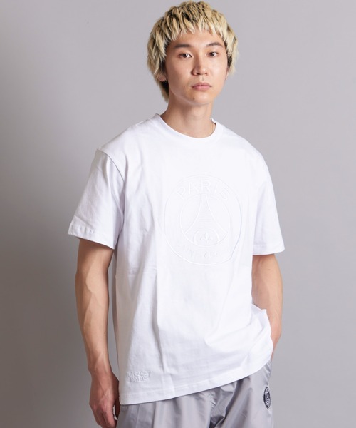 PARIS SAINT-GERMAIN(パリサンジェルマン)の「PSG-EMBROIDERY S/S TEE(Tシャツ/カットソー・メンズ・ホワイト/ブラック・M/L/XL)」の1枚目の写真
