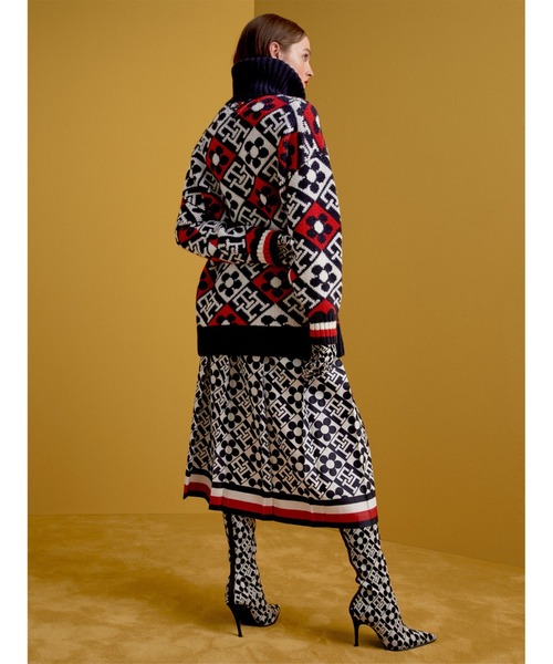 新品タグ付　仮面ライダーオーズ　特撮　石森プロ　総柄　ニット　セーター　Ｌ TOMMY HILFIGER（トミーヒルフィガー）の「TH X RQ モノグラム