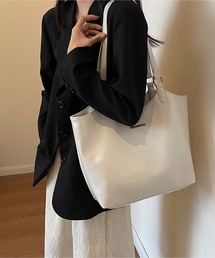 フェイクレザー大容量トートバッグ