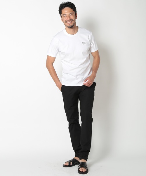 MEN'S BIGI（メンズビギ）の「ラインストーンクルーネックTシャツ（Tシャツ/カットソー・メンズ・ブラック/ホワイト・03/02/01）」の6枚目の写真