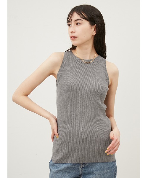 Mila Owen(ミラオーウェン)の「シルク混クルーネックアメスリニットタンク【手洗い可能】(ニット/セーター・レディース・レッド/グレー/アイボリー/ブラック/その他・0/1)」の18枚目の写真