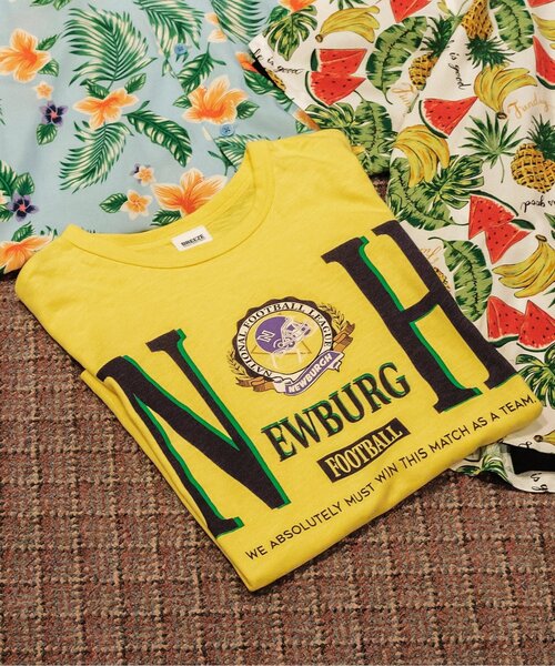 BREEZE(ブリーズ)の「【リンク】カレッジTシャツ(大人)(Tシャツ/カットソー・レディース・チャコール/イエロー・LARGE/MEDIUM)」の1枚目の写真