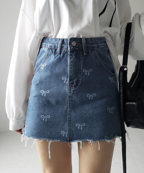 SALE *maje* リボンプリントデニムミニスカート セール】※※【 インパン裏地付き 】リボンプリントダメージ