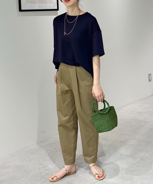 Doux archives（ドゥアルシーヴ）の「ワンタックコットンチノパンツ（チノパンツ・レディース・オフホワイト/ベージュ・MEDIUM/LARGE）」の9枚目の写真