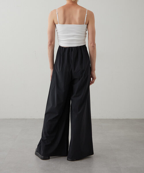 earthy（アーシー）の「【抗菌防臭】オーガニックコットンカップ付きクロップドキャミソール（キャミソール・レディース・ブラック/オフホワイト/グレー/ホワイト・SMALL/MEDIUM）」の18枚目の写真