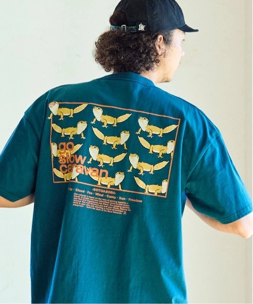 go slow caravan（ゴースローキャラバン）の「USA/C スクエアLOGOバックプリントゆったりTEE（Tシャツ/カットソー・メンズ・イエロー/ブルーグリーン/バイオレット/ホワイト・X-LARGE/LARGE/MEDIUM/SMALL）」の10枚目の写真