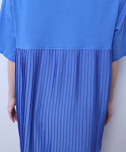 MB mint breeze(エムビーミントブリーズ)の「【L~5L 大きいサイズ】コットン天竺バックプリーツカットソー(Tシャツ/カットソー・レディース・ブラック/オフホワイト/ブルー・3L/4L/5L/LL/L)」の18枚目の写真