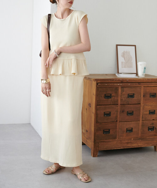 DISCOAT（ディスコート）の「【WEB限定】ワッフルトップススカートセットアップ（ワンピース・レディース・ブラック/アイボリー・MEDIUM）」の3枚目の写真