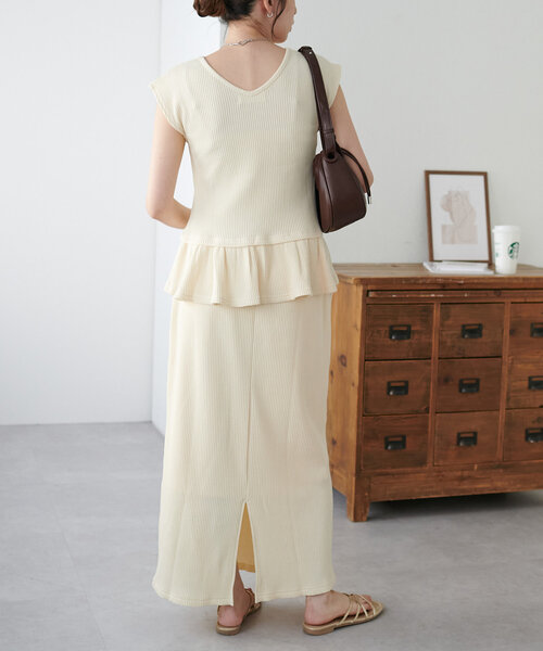 DISCOAT（ディスコート）の「【WEB限定】ワッフルトップススカートセットアップ（ワンピース・レディース・ブラック/アイボリー・MEDIUM）」の6枚目の写真