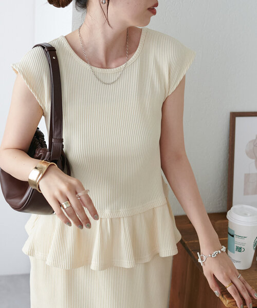 DISCOAT（ディスコート）の「【WEB限定】ワッフルトップススカートセットアップ（ワンピース・レディース・ブラック/アイボリー・MEDIUM）」の7枚目の写真