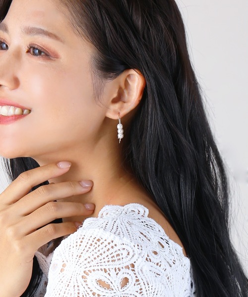 moichou（モイシュ）の「[moichou]コネクトパールデザインピアス（ピアス（両耳用）・レディース・ゴールド/シルバー・ONE SIZE）」の5枚目の写真