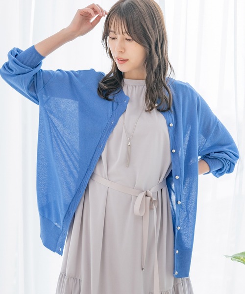 Jayro(ジャイロ)の「シアーリラックスシルエットクルーネックカーディガン(カーディガン/ボレロ・レディース・ブラック/ブルー/ホワイト系その他/ベージュ・M)」の4枚目の写真