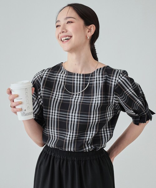 DRESKIP（ドレスキップ）の「◆【洗える/イージーケア】腕周りがキレイに見える 5分袖ブラウス（シャツ/ブラウス・レディース・ブラック系1/ベージュ系その他2/ワイン系1/ベージュ系2・02/03/04）」の2枚目の写真