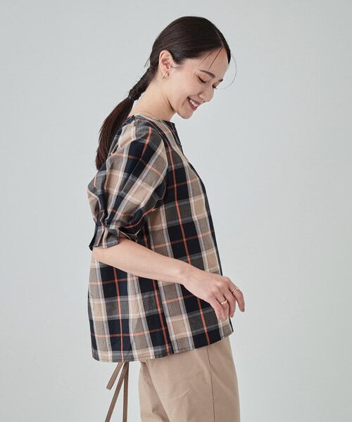 DRESKIP（ドレスキップ）の「◆【洗える/イージーケア】腕周りがキレイに見える 5分袖ブラウス（シャツ/ブラウス・レディース・ブラック系1/ベージュ系その他2/ワイン系1/ベージュ系2・02/03/04）」の6枚目の写真