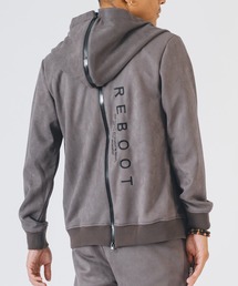 BLACK　EVOLUTION（ブラックエボリューション）の「【EVOLUTION】フェイクスウェード / ロゴプリント ジップアップパーカー（パーカー）」