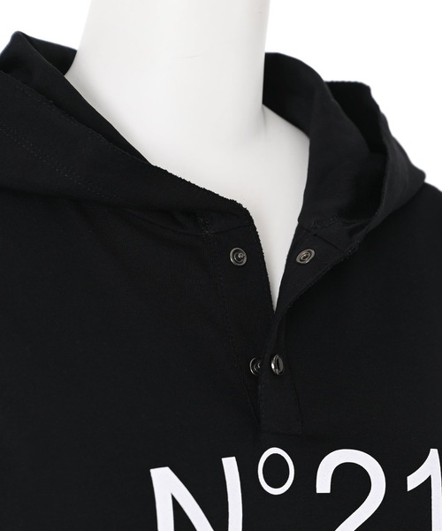 Narcissus(ナルシス)の「【N°21】 フードロングTシャツ(パーカー・レディース・ブラック・12Y/14Y)」の5枚目の写真