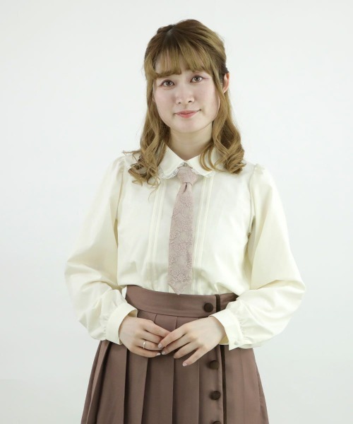 F i.n.t（フィント）の「ロングレースタイ付きブラウス/fint（シャツ/ブラウス・レディース・アイボリー/ホワイト×グレー・FREE）」の7枚目の写真