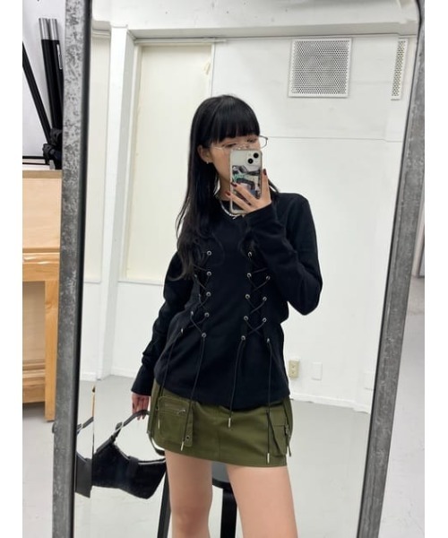 【新品未使用】LAGUAGEM SIDE LACE UP CUT トップス LAGUA GEM（ラグアジェム）の「SIDE LACE UP CUT トップス（T
