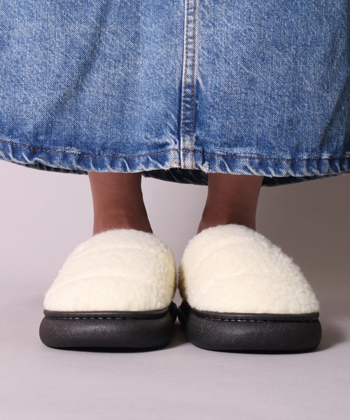 GERRY(ジェリー)の「(AC)【GERRY】【レディース】ふかふかインソール ボア クロッグ サボ サンダル(スリッポン・レディース・アイボリー/ブラック/ベージュ・MEDIUM/LARGE/X-LARGE)」の4枚目の写真