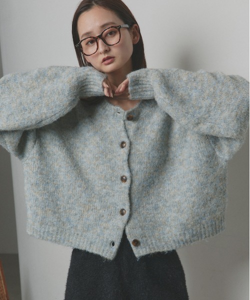 ad thie(アドティエ)の「2WAY・ショート丈 ブークレカーディガン(カーディガン/ボレロ・レディース・チャコール/ベージュ/ブルー/杢グレー/ピンク・FREE)」の12枚目の写真