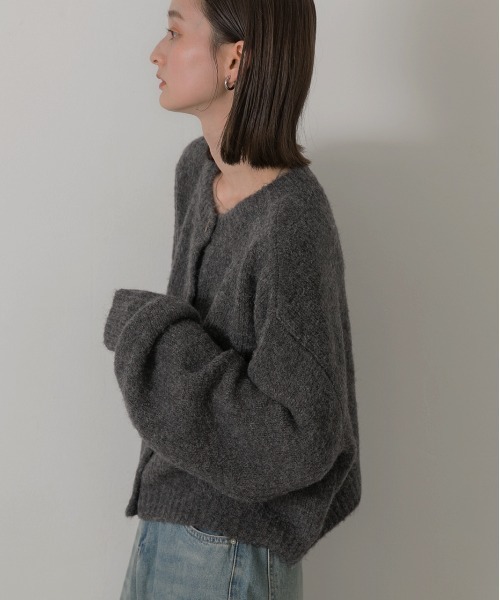 ad thie(アドティエ)の「2WAY・ショート丈 ブークレカーディガン(カーディガン/ボレロ・レディース・チャコール/ベージュ/ブルー/杢グレー/ピンク・FREE)」の20枚目の写真
