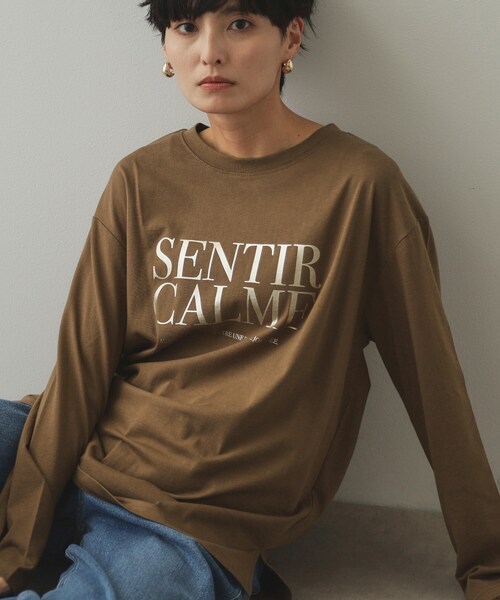 OPAQUE.CLIP（オペークドットクリップ）の「◆箔ロゴプリント ロングTシャツ【洗濯機洗い可】（Tシャツ/カットソー・レディース・ブラウン系/ホワイト/ダークグレー・38/40）」の12枚目の写真