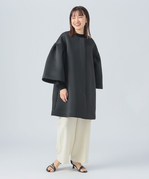 BEAMS HEART（ビームスハート）の「ボリューム袖 ダンボール ミドルコート（その他アウター・レディース・ベージュ/ブラック・FREE）」の3枚目の写真