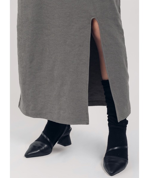 Adoon plain（アドーンプレーン）の「【カップ付き】ストラップリブキャミワンピース（ワンピース・レディース・グレー/ブラック/ダークブラウン・FREE）」の7枚目の写真