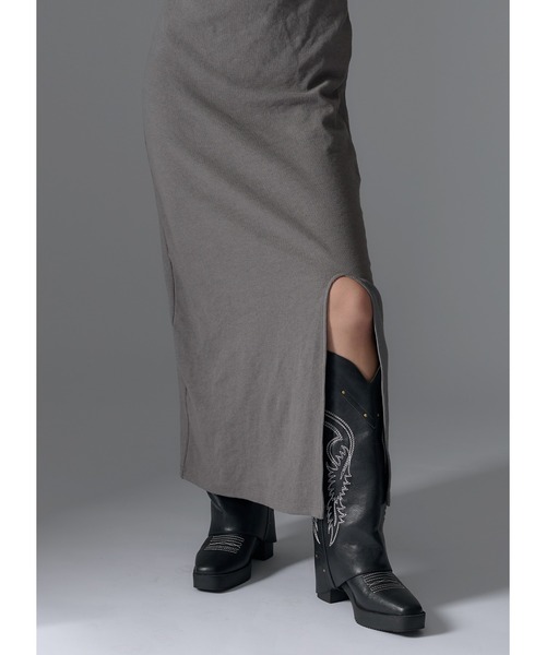 Adoon plain（アドーンプレーン）の「【カップ付き】ストラップリブキャミワンピース（ワンピース・レディース・グレー/ブラック/ダークブラウン・FREE）」の17枚目の写真