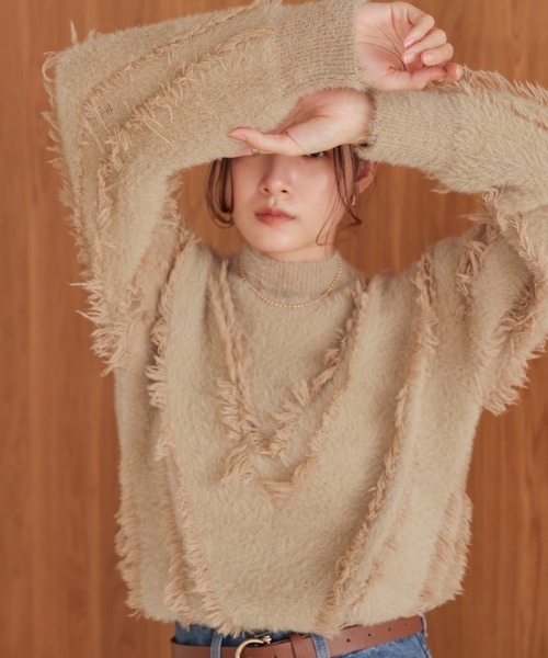 Bab(バブ)の「シャギーフリンジニット(ニット/セーター・レディース・ベージュ/グレー・FREE)」の17枚目の写真