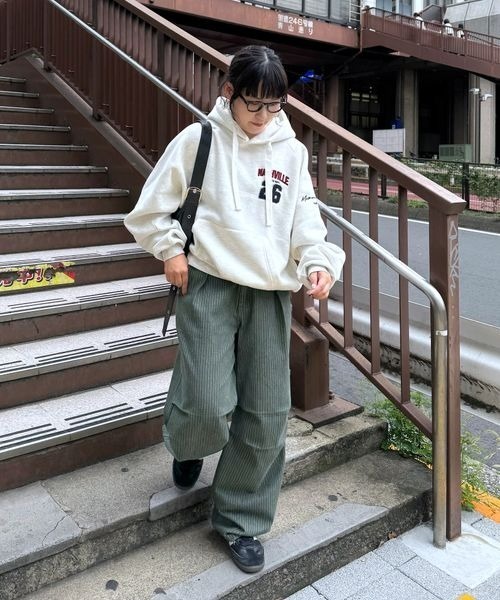 PBLIM(ページボーイリム)の「《UNISEX》No.26ライトフーディ(スウェット・レディース・ダークブラウン/グレー・FREE)」の3枚目の写真