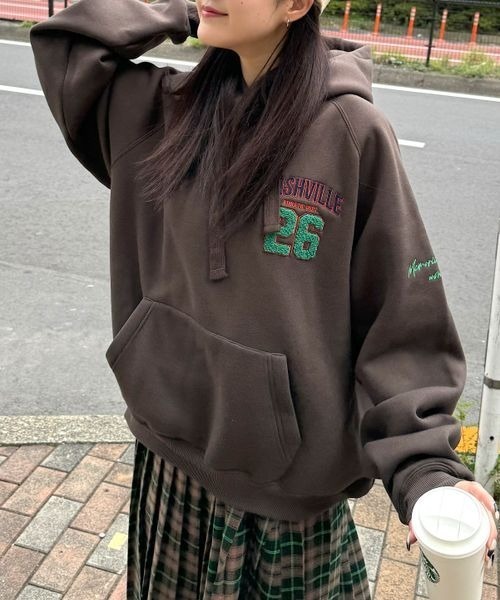 PBLIM(ページボーイリム)の「《UNISEX》No.26ライトフーディ(スウェット・レディース・ダークブラウン/グレー・FREE)」の9枚目の写真