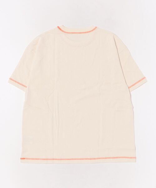 UNIVERSAL OVERALL(ユニバーサルオーバーオール)の「UNIVERSAL OVERALL / 2P両面飾りカバーステッチ生成りTEE / UVOP-007(Tシャツ/カットソー・メンズ・ブラック/オレンジ・MEDIUM/LARGE/X-LARGE/SMALL)」の4枚目の写真