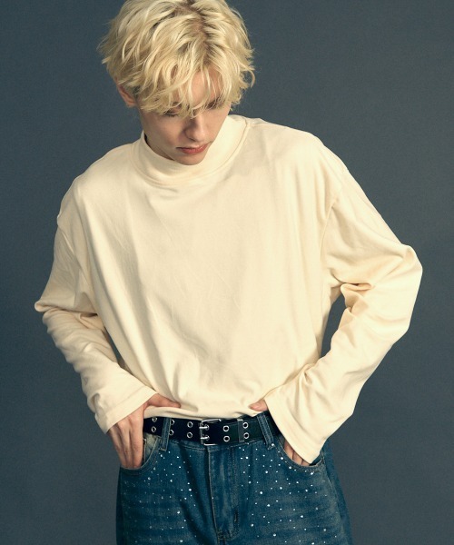 Shoowtime(ショウタイム)の「High neck oversized fleece inner top / ハイネックオーバーサイズフリースインナートップス(ニット/セーター・メンズ・アイボリー/ホワイト/バーガンディー/ブラック/ブラウン・MEDIUM/X-LARGE/LARGE)」の1枚目の写真
