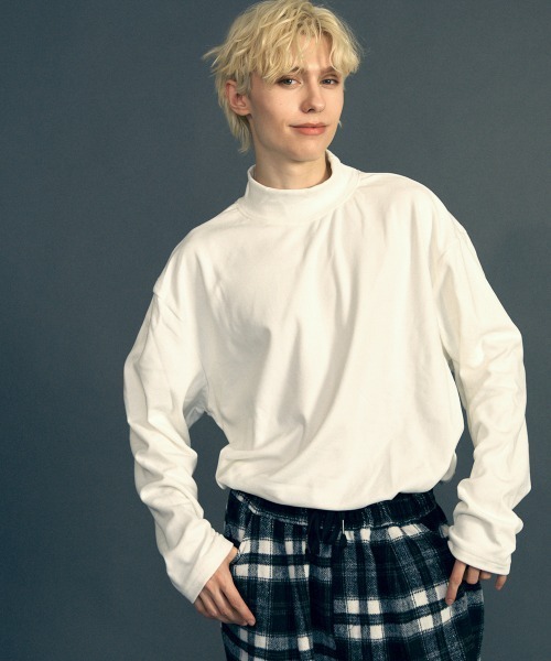 Shoowtime(ショウタイム)の「High neck oversized fleece inner top / ハイネックオーバーサイズフリースインナートップス(ニット/セーター・メンズ・アイボリー/ホワイト/バーガンディー/ブラック/ブラウン・MEDIUM/X-LARGE/LARGE)」の9枚目の写真