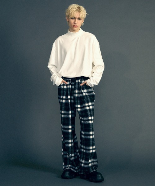 Shoowtime(ショウタイム)の「High neck oversized fleece inner top / ハイネックオーバーサイズフリースインナートップス(ニット/セーター・メンズ・アイボリー/ホワイト/バーガンディー/ブラック/ブラウン・MEDIUM/X-LARGE/LARGE)」の14枚目の写真