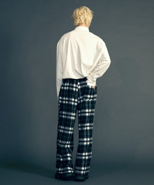 Shoowtime(ショウタイム)の「High neck oversized fleece inner top / ハイネックオーバーサイズフリースインナートップス(ニット/セーター・メンズ・アイボリー/ホワイト/バーガンディー/ブラック/ブラウン・MEDIUM/X-LARGE/LARGE)」の20枚目の写真
