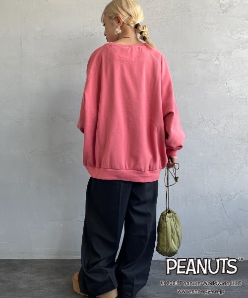 SEQUENZ（シークエンズ）の「[SEQUENZ/シークエンズ] PEANUTS ヴィンテージライクプリント フェードスウェット（スウェット・レディース・レッド/グリーン/ブラック/グレー・M/L/XL）」の5枚目の写真