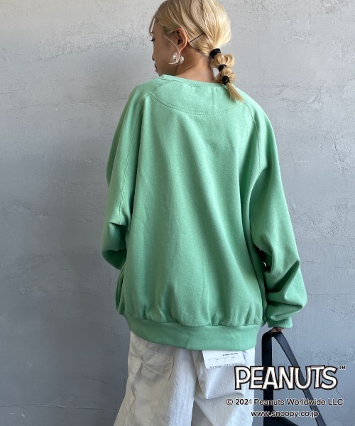 SEQUENZ（シークエンズ）の「[SEQUENZ/シークエンズ] PEANUTS ヴィンテージライクプリント フェードスウェット（スウェット・レディース・レッド/グリーン/ブラック/グレー・M/L/XL）」の17枚目の写真